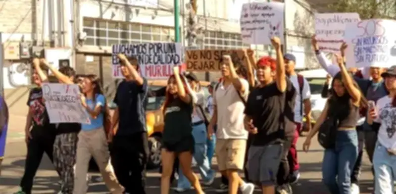 Estudiantes del IPN preparan marcha a Gobernación exigiendo salida de director y auditorías