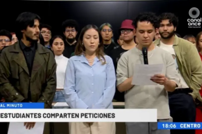 Estudiantes del IPN toman instalaciones de Canal Once en protesta por recortes presupuestales