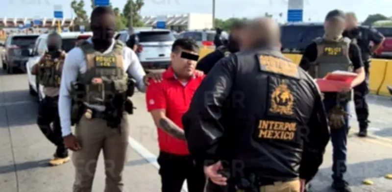 EU deporta a proxeneta de Tlaxcala y lo entrega a FGR