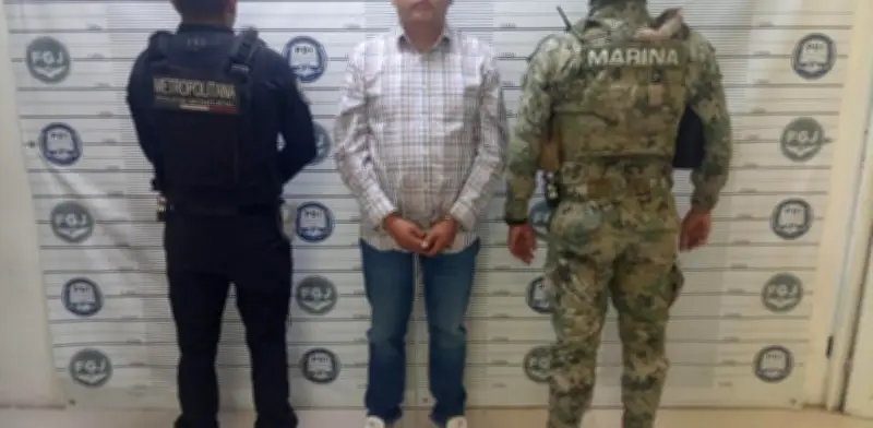 Ex policía de Ecatepec, acusado de secuestro, es capturado en operativo de la Semar