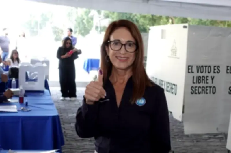 Exdirigente del PAN en Puebla investigada por desaparición de 60 computadoras del partido