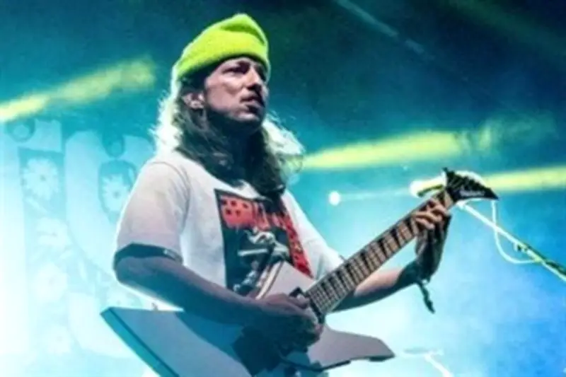 Exguitarrista de Turnstile enfrenta cargos por intento de asesinato en Estados Unidos