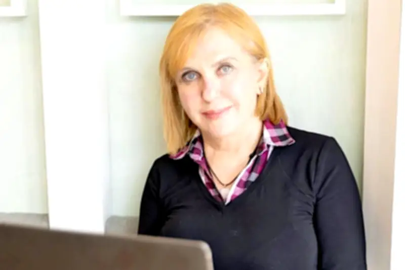 Explora Memoria y Ética: Un Viaje al Pasado para Entender el Presente