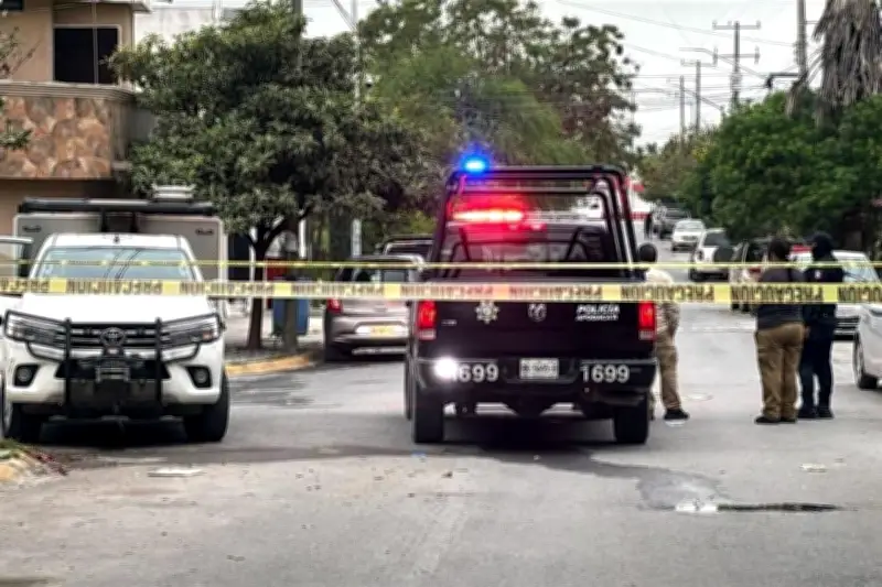 Falla robo y terminan baleando a víctima; caen dos adolescentes en México