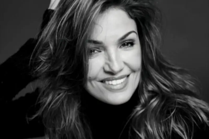 Fallece la actriz Nadia Fares tras sufrir un trágico accidente en una piscina