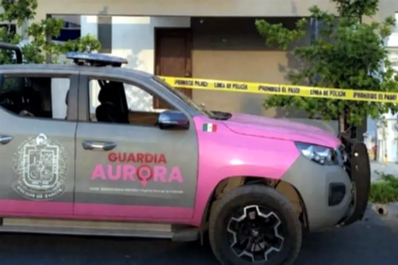 Fallece niño en NL al romper puerta de cristal