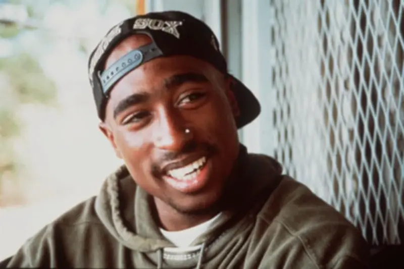 Familia de Tupac Shakur demanda por homicidio 30 años después