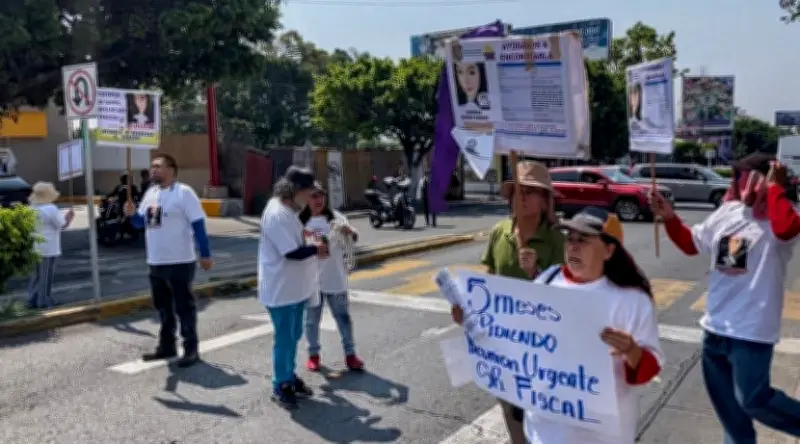 Familiares protestan en Fiscalía de Morelos por omisiones en caso de Berenice Ocampo