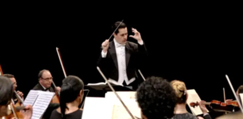 Felipe Tristán regresa a Italia para dirigir la Filarmonica della Calabria