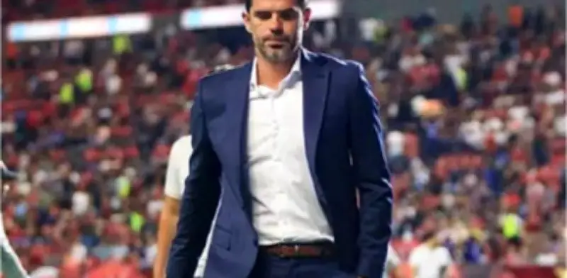 Fernando Gago celebra su primer triunfo en Chile tras polémica salida de Chivas