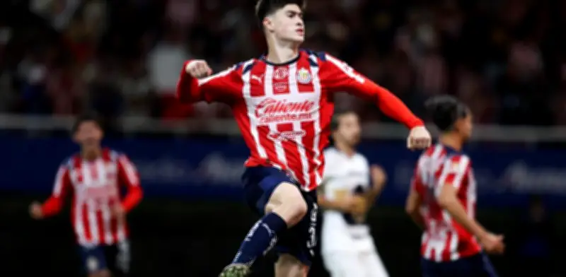 Fernando Hierro elogia a Armando 'Hormiga' González: nadie le regaló nada