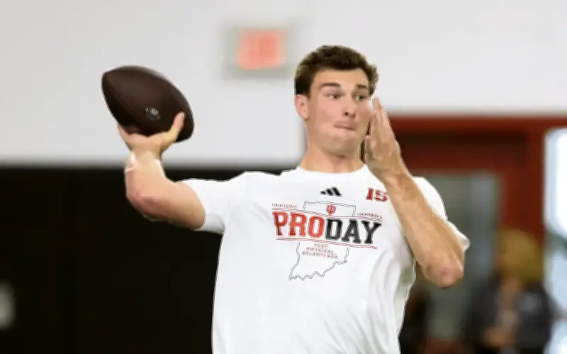 Fernando Mendoza Verá el Draft de la NFL desde Miami, Evitando la Ceremonia en Pittsburgh