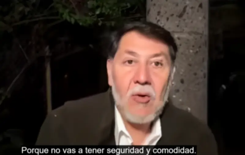 Fernández Noroña estalla y abandona entrevista por preguntas sobre su casa en Tepoztlán