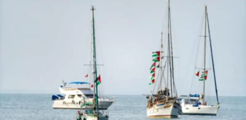 Flotilla humanitaria denuncia cerco militar israelí rumbo a Gaza