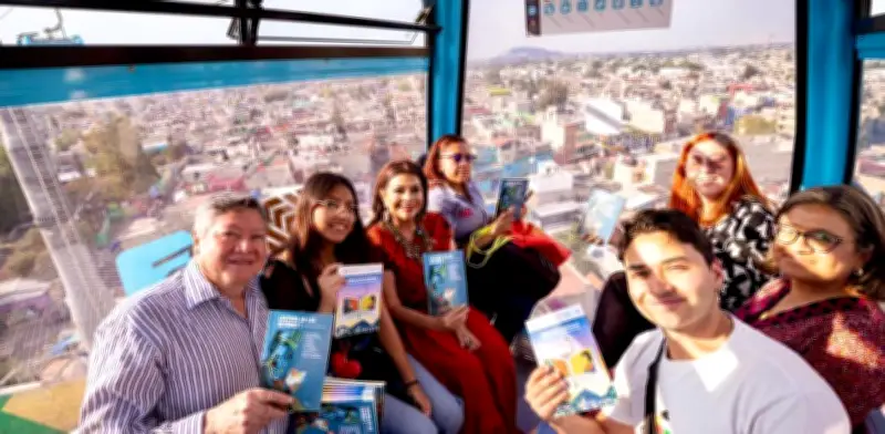 Fomentan lectura en Cablebús con programa "Lectura en las Alturas"