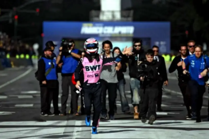 Franco Colapinto deleita a su público en Buenos Aires