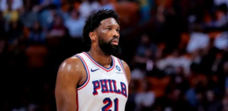 Golpe devastador para los 76ers: Joel Embiid operado de urgencia por apendicitis