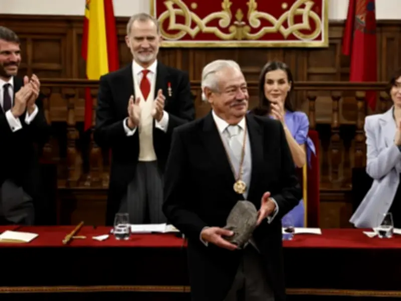 Gonzalo Celorio une México y España al recibir el Premio Cervantes 2025