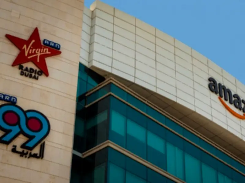 Guardia Revolucionaria iraní afirma haber atacado centro de datos de Amazon en Baréin