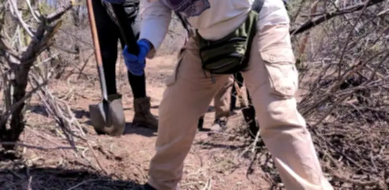 Guerreras Buscadoras hallan 43 osamentas en fosas clandestinas de Guaymas, Sonora