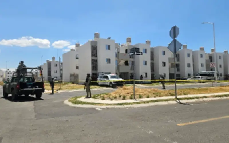 Hallan dos cuerpos en Tlajomulco: uno con impactos de bala y otro en descomposición