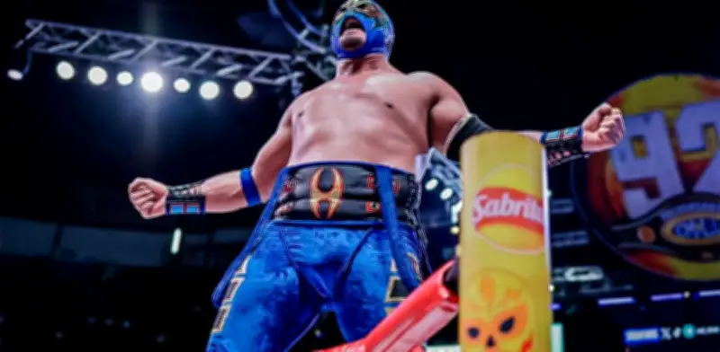 Hechicero se clasifica a la final del Campeonato Universal 2026 de lucha libre