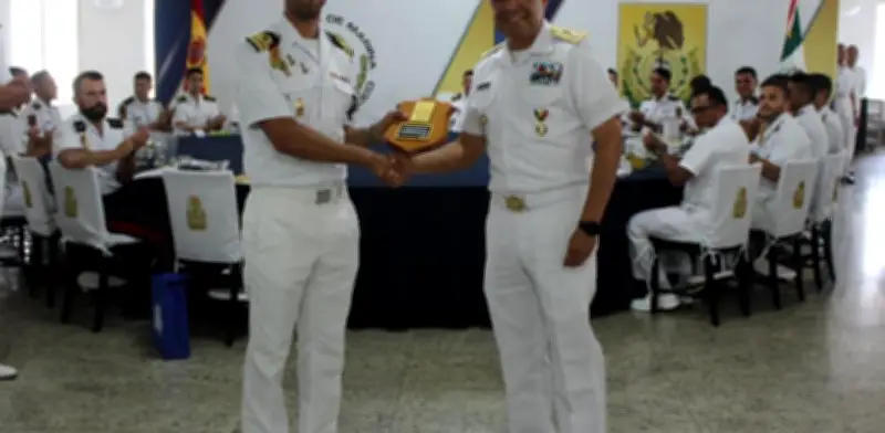 Heroica Escuela Naval recibe delegación española del buque 'Juan Sebastián de Elcano'