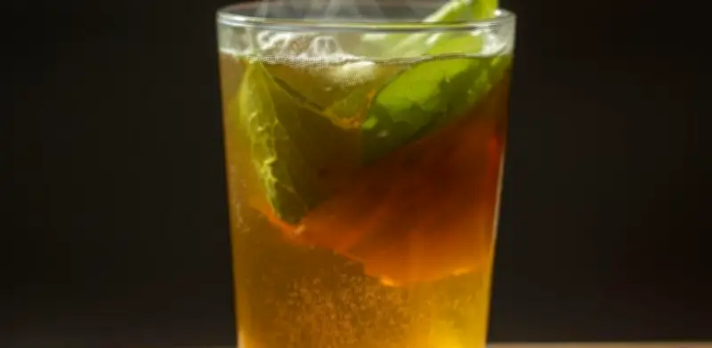 Hoja de Papaya: Beneficios Científicos, Riesgos y Guía para Elevar Plaquetas