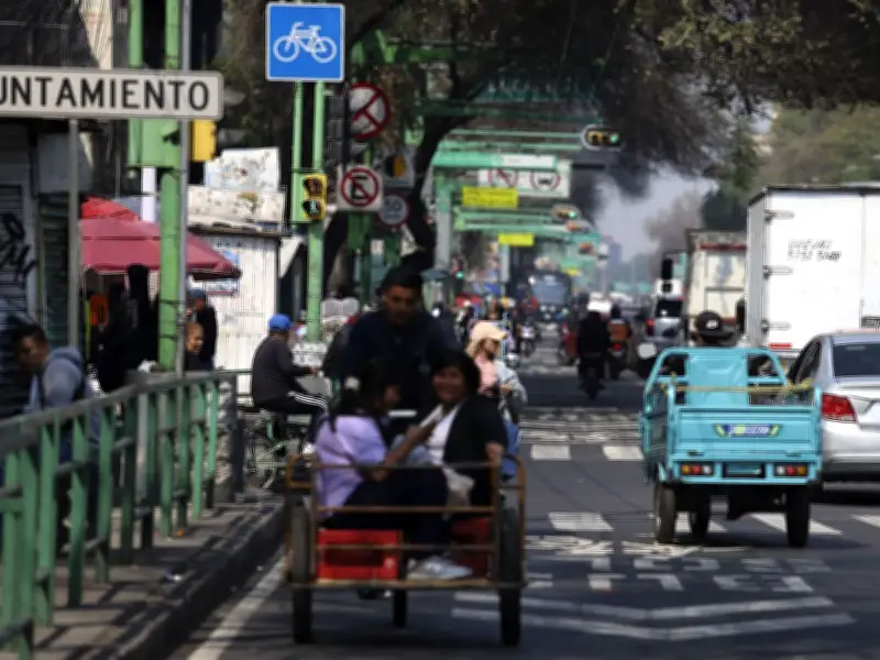 Hoy No Circula: Restricciones para autos azules este viernes 17 de abril