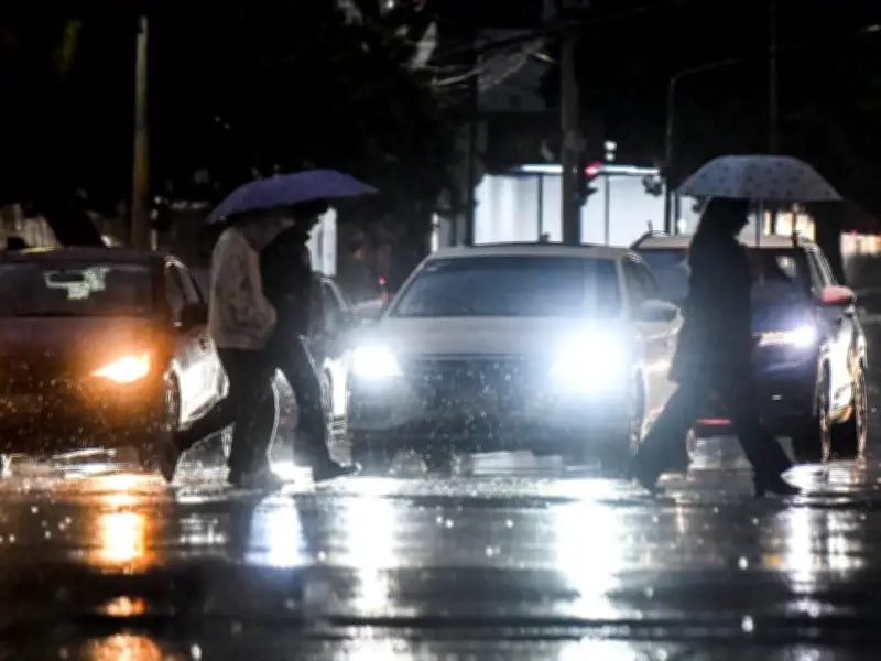 Hoy No Circula: Restricciones para autos rojos y exenciones vigentes este miércoles 8 de abril