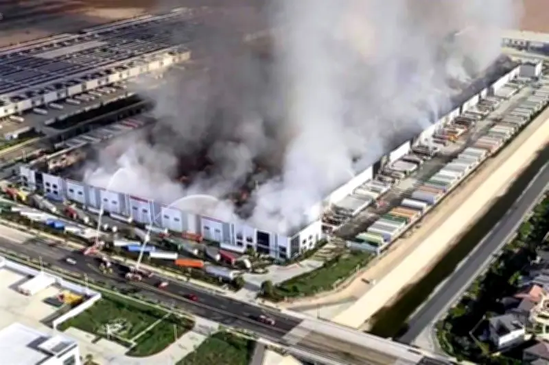Incendio en centro de distribución de Kimberly-Clark en EU afecta suministros
