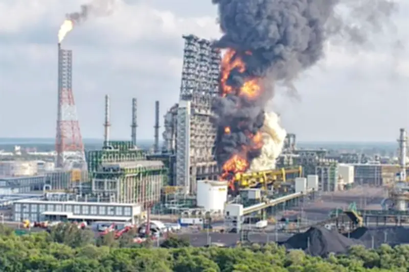 Incendio en Dos Bocas expone graves fallas de planeación y gestión de Luege