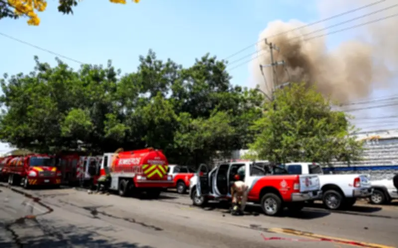 Incendio en fábrica de cables en Guadalajara: Evacuan a tiempo y no hay heridos