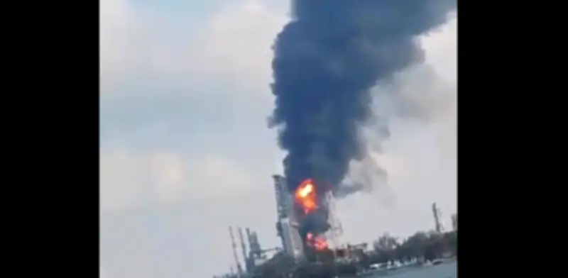 Incendio en Refinería Dos Bocas activa protocolos de emergencia en Tabasco