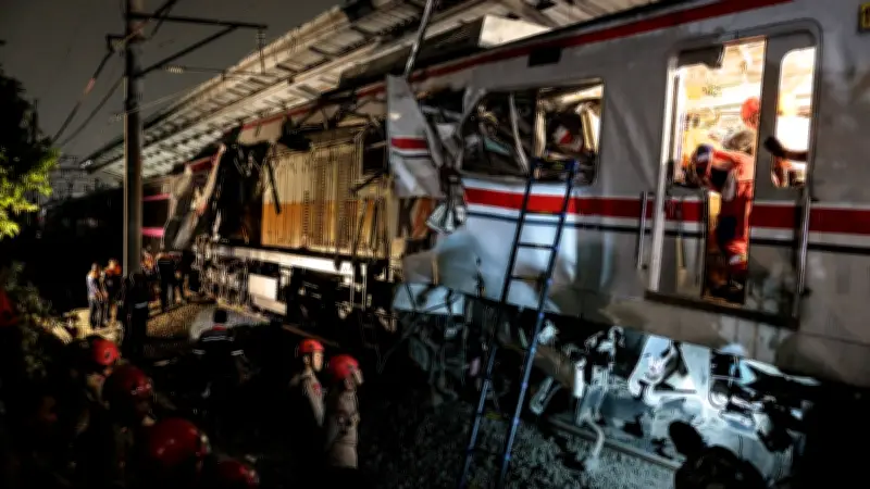 Indonesia: sube a 14 el saldo de muertos por choque de trenes en Yakarta