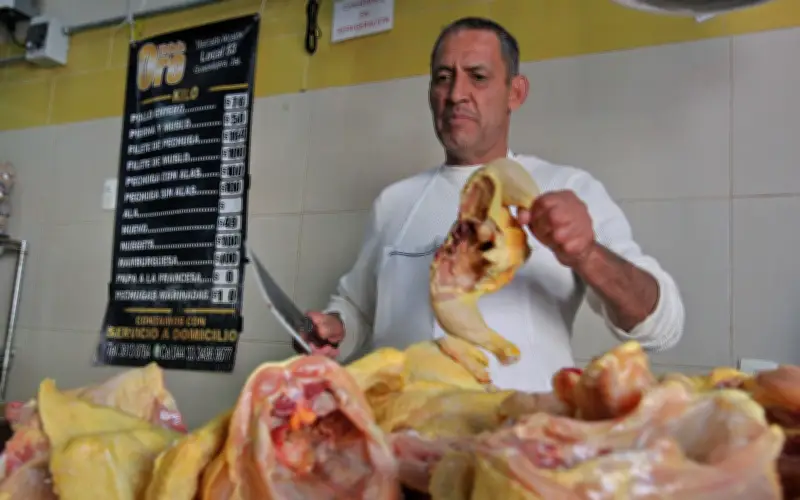 Inflación en México podría cajar en abril pese a presiones agropecuarias, según expertos