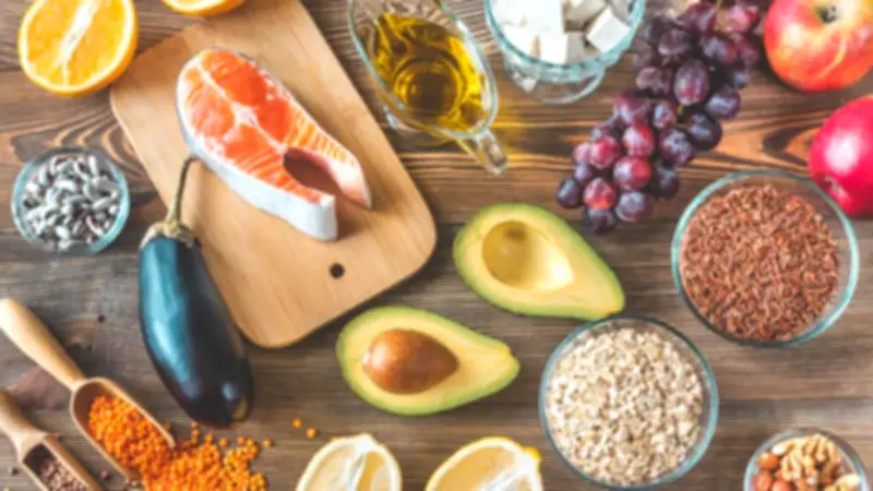 Influenciadores promueven el 'maxxing', pero nutricionistas alertan sobre riesgos de excesos