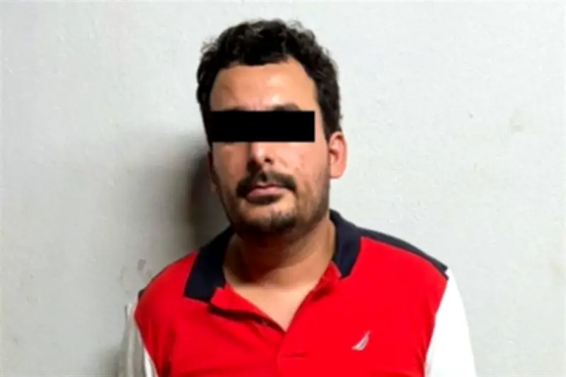 Intenta robar prendas en tienda de Punto Valle; detenido