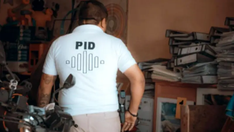 Investigan red que hacía firmar documentos en blanco para préstamos en Querétaro