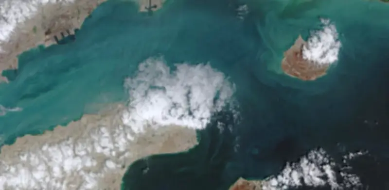 Irán amenaza con cerrar el estrecho de Ormuz si Estados Unidos mantiene bloqueo naval