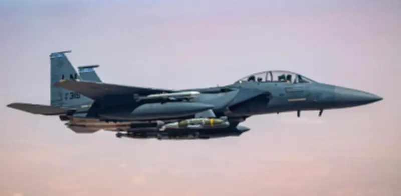 Irán captura piloto estadounidense tras derribar F-15 en medio de guerra en Oriente Medio