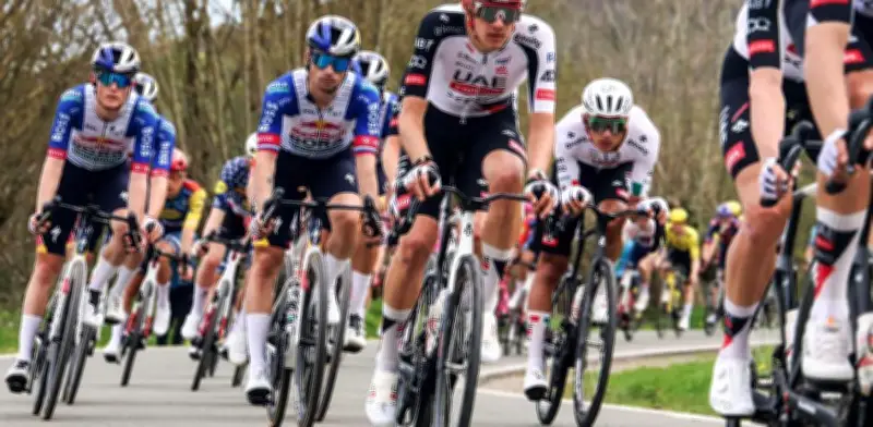 Isaac del Toro sufre caída y abandona la Itzulia 2026 tras accidente en etapa 3