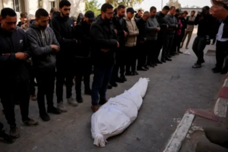 Israel intensifica ofensiva contra Hezbolá y mantiene ataques en Gaza