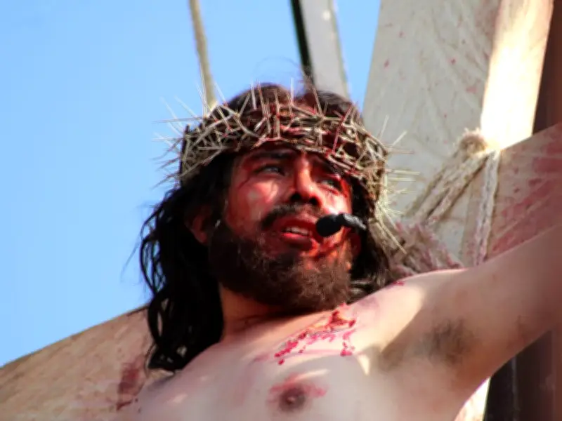 Iztapalapa revive la Pasión de Cristo con multitudinario viacrucis patrimonial