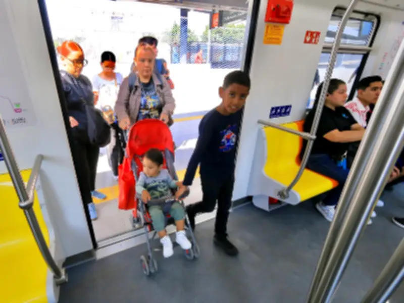Jalisco lanza transporte gratuito para niños de 5 a 12 años