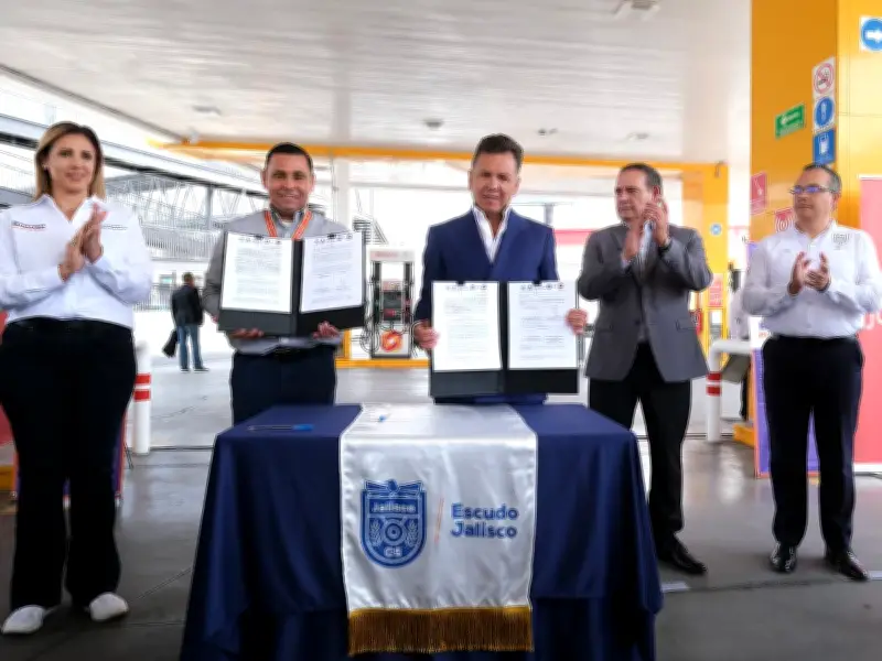 Jalisco suma 47 estaciones OXXO Gas a red de Puntos Seguros contra violencia de género