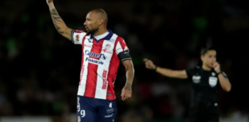 Joao Pedro lamenta fracaso del San Luis pese a bicampeonato de goleo