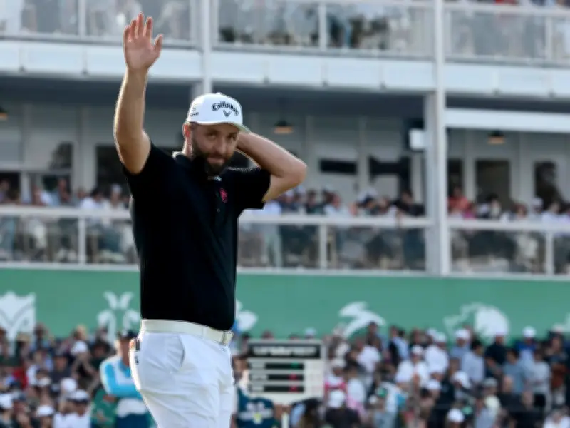 Jon Rahm domina LIV Golf Ciudad de México con victoria individual y por equipos