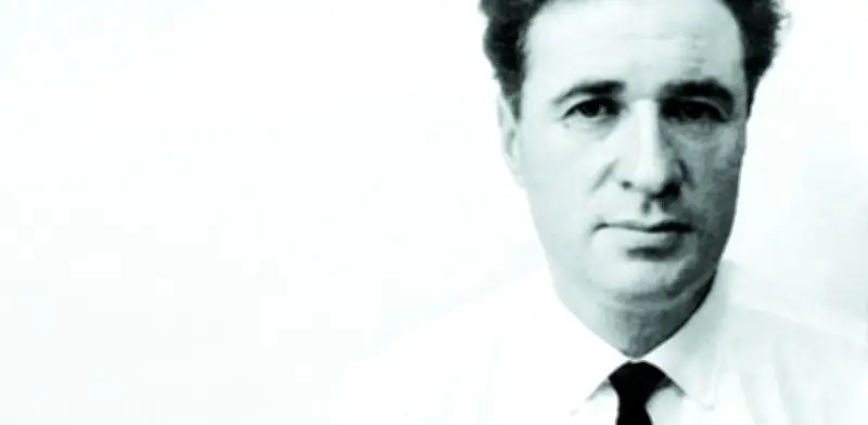 Julio Scherer García: El Mirlo Blanco que Forjó la Grandeza de Excélsior