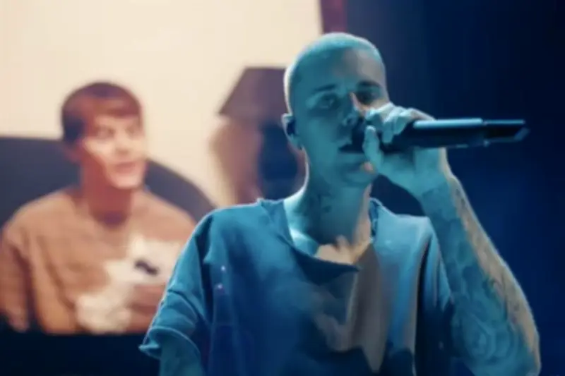 Justin Bieber conquista Coachella con un espectáculo minimalista y emotivo